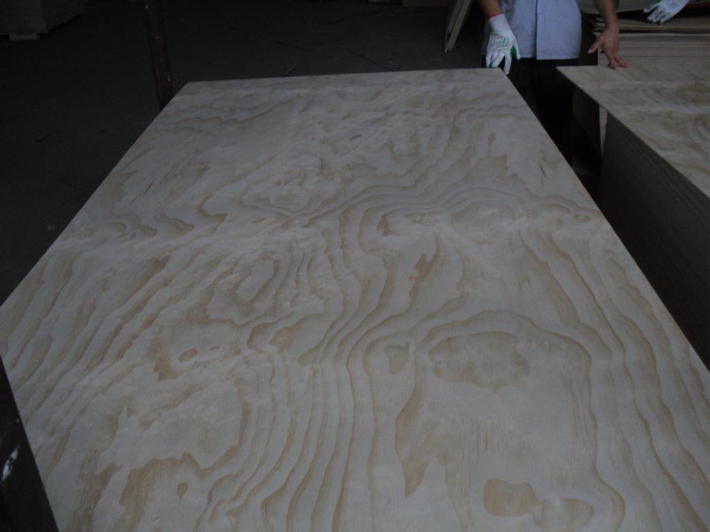 18mm Decorative Pine Plywood with Combined Core E1 Glue
