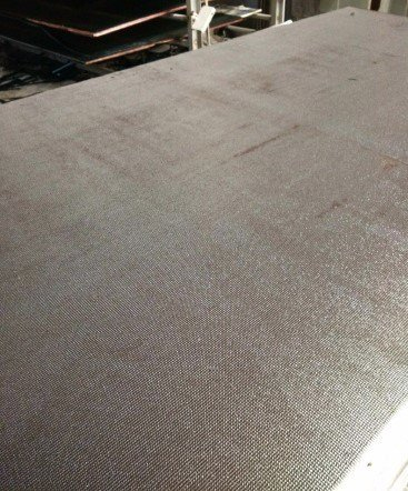 Anti-Slip Plywood/Wiremesh Plywood with Poplar Core Brown Film First Grade