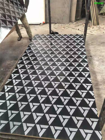 18mm Marine Shuttering Plywood with Poplar Core 4*8 Size